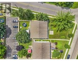30 OAKHILL Drive UnitNo. A - 28