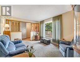 30 OAKHILL Drive UnitNo. A - 8