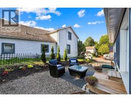 32 NICHOL Street W - 32
