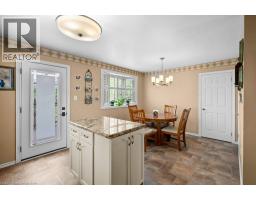 25 HYSLOP Drive - 17