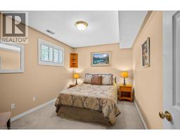 25 HYSLOP Drive - 32