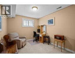 25 HYSLOP Drive - 34