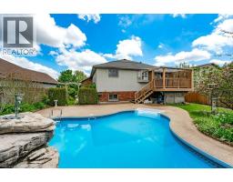 25 HYSLOP Drive - 44