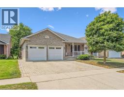 114 DELAVAN Drive - 3
