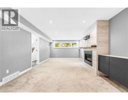 78 TUPPER Crescent - 16