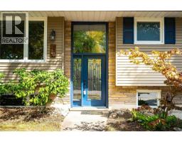 78 TUPPER Crescent - 2