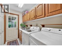 64 SUMMERDALE Place - 25