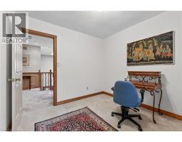 64 SUMMERDALE Place - 42