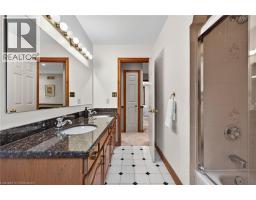 64 SUMMERDALE Place - 44