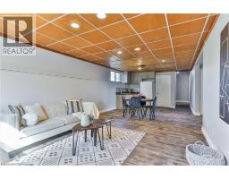 98 THOMAS Avenue - 35