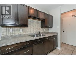 283 FAIRWAY Road N UnitNo. 101 - 3