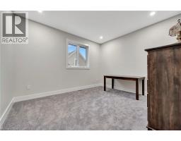 64 QUEEN Street W - 11