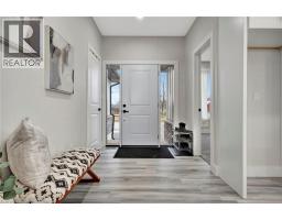 64 QUEEN Street W - 2