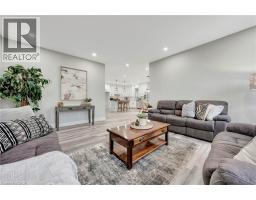 64 QUEEN Street W - 4