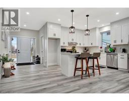 64 QUEEN Street W - 5