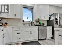 64 QUEEN Street W - 7