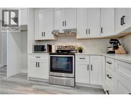 64 QUEEN Street W - 8