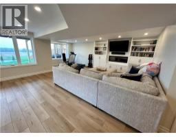 111 VILLAGE Road - 20