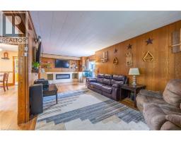 215 NORFOLK Street N - 12