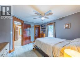215 NORFOLK Street N - 16
