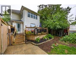 215 NORFOLK Street N - 33