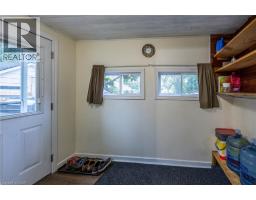 215 NORFOLK Street N - 5