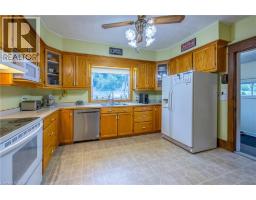 215 NORFOLK Street N - 7