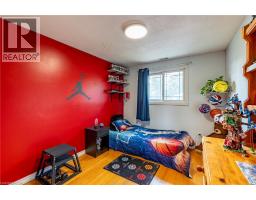 2 LESTER Place - 9