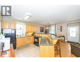 22 MAPLE RIDGE Road - 5