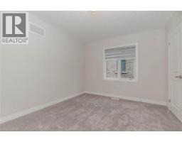 14 PRINCE PHILIP Boulevard - 29