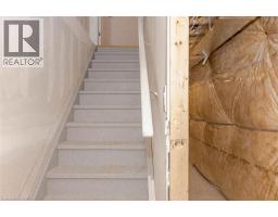14 PRINCE PHILIP Boulevard - 38