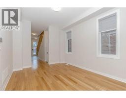 14 PRINCE PHILIP Boulevard - 8
