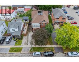 109 TALBOT Street N - 46