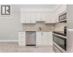 122 COURTLAND Avenue E UnitNo. 11 - 8