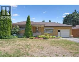 61 TRAYNOR Avenue - 1