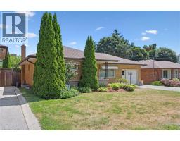 61 TRAYNOR Avenue - 2