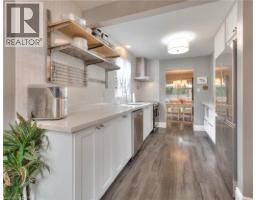 108 BRANTWOOD PARK Road - 16