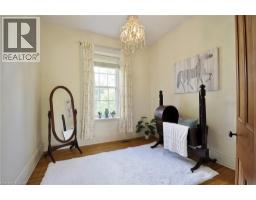110 GRAND Avenue S - 31