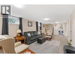 18 LAIDLAW Street - 27