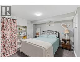 18 LAIDLAW Street - 29