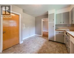 371 ROBINA Road - 32