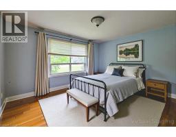 371 ROBINA Road - 34