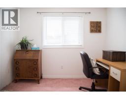 264 RICHARDSON Drive UnitNo. 3 - 21