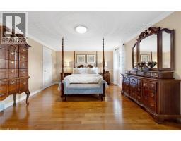 228 MICHENER Crescent - 21