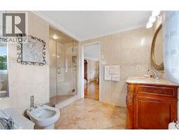 228 MICHENER Crescent - 24