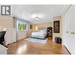 228 MICHENER Crescent - 25
