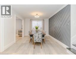 26 LORRAINE Drive - 13