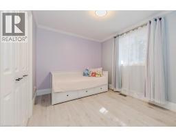 26 LORRAINE Drive - 23