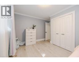 26 LORRAINE Drive - 24