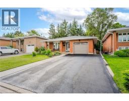 26 LORRAINE Drive - 3